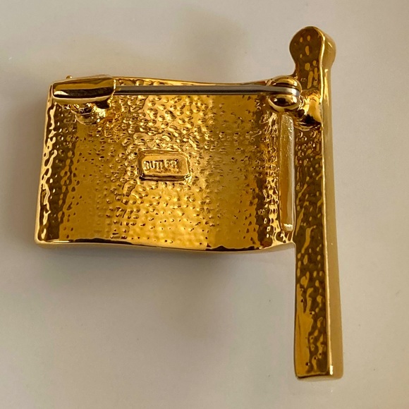 USA Flag Pin with Crystal Accents - Picture 4 of 4